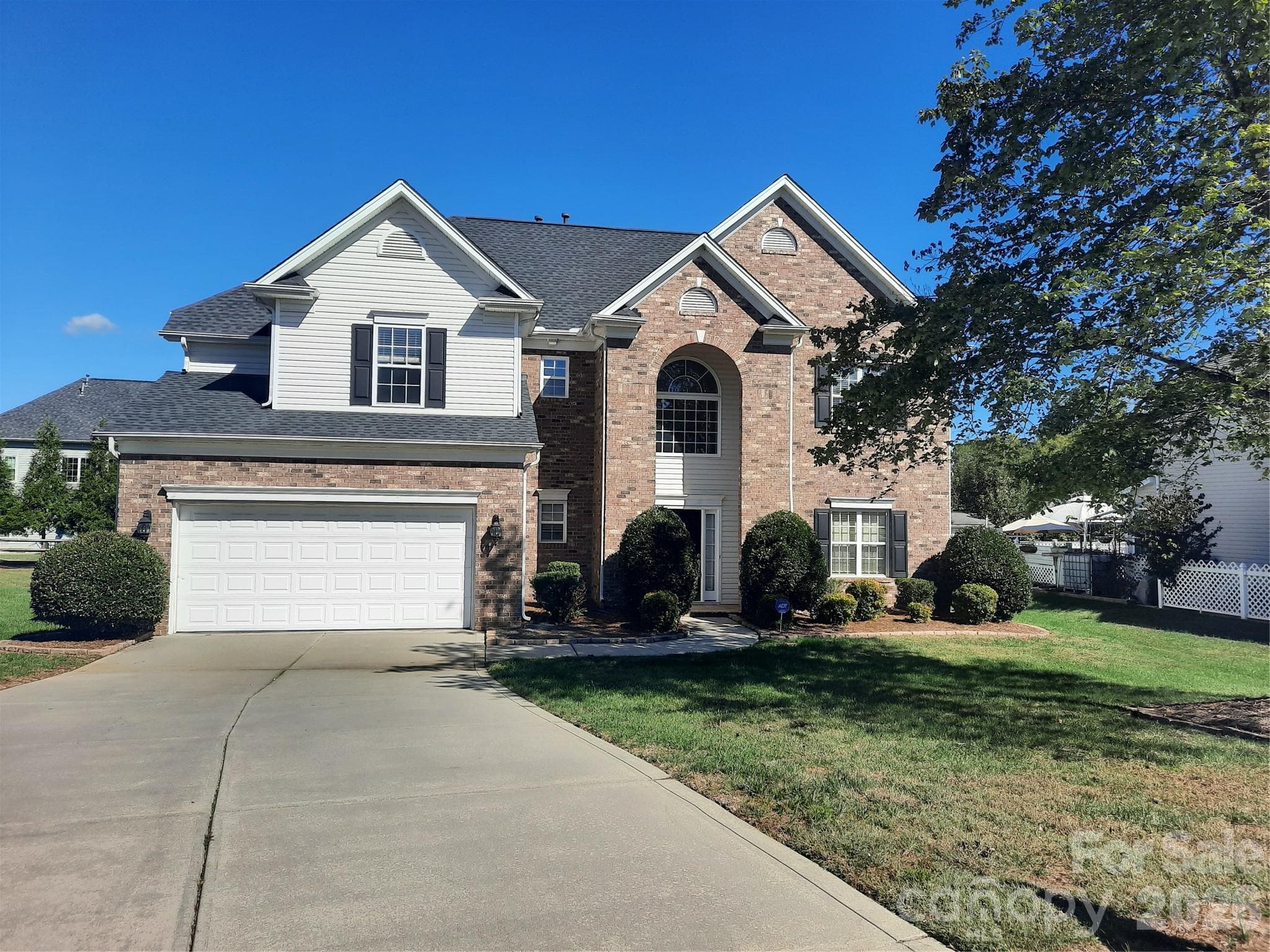 4704 Mimosa Place