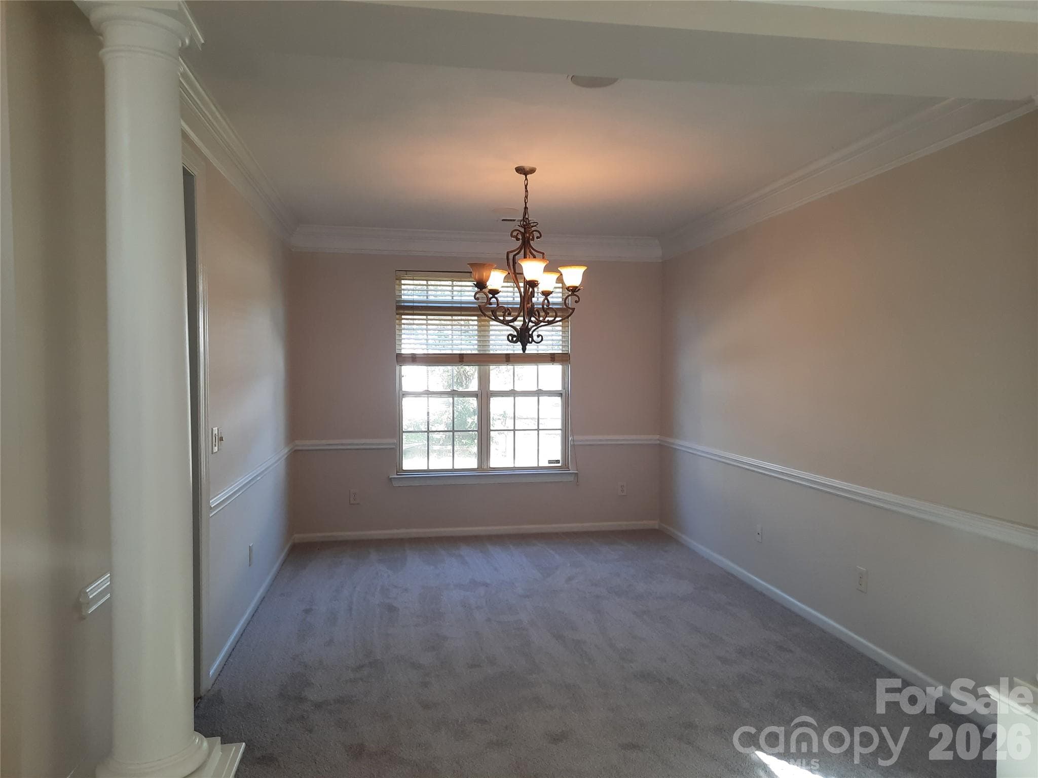 Single Family Residence at 4704 Mimosa Place, Harris, photo 3 of 6