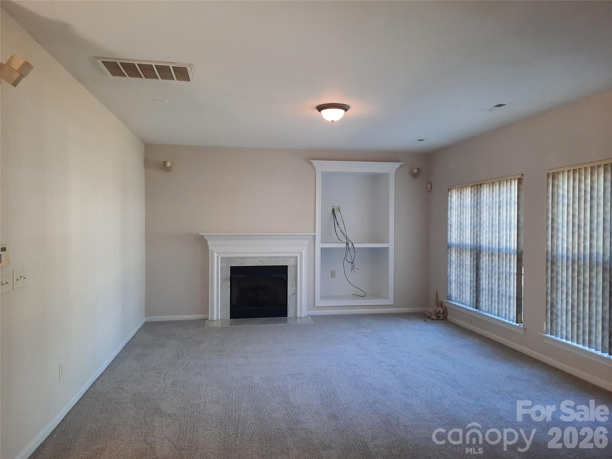 Single Family Residence at 4704 Mimosa Place, Harris, photo 4 of 6