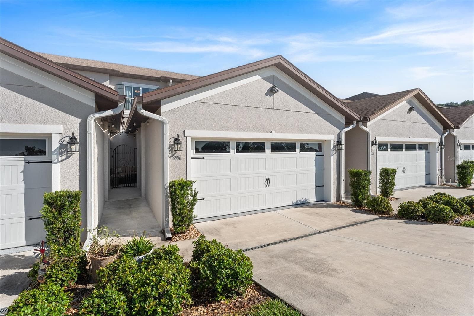 8556 MAGNIFICENT LN