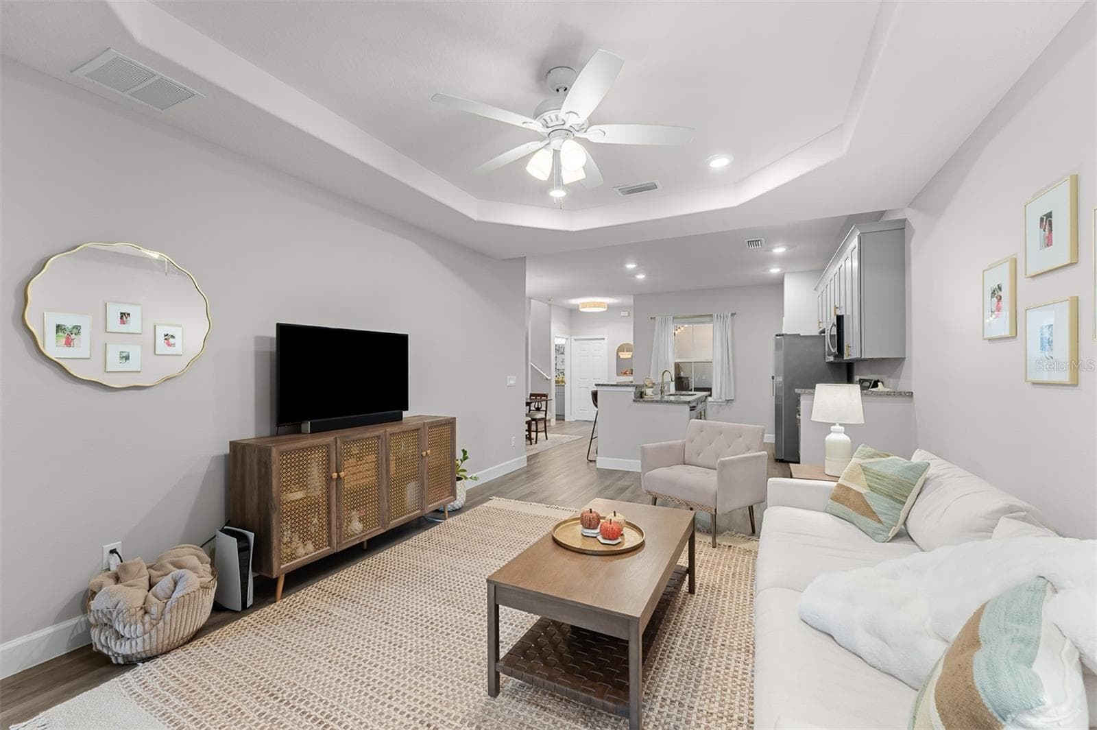 Townhouse at 8556 MAGNIFICENT LN, GROVELAND, photo 12 of 37