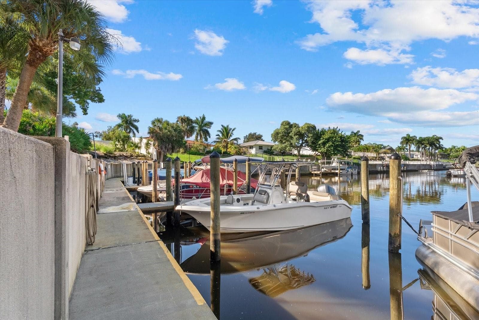Marina Left side View - 2320 AQUABLUFF PL #V274, SARASOTA
