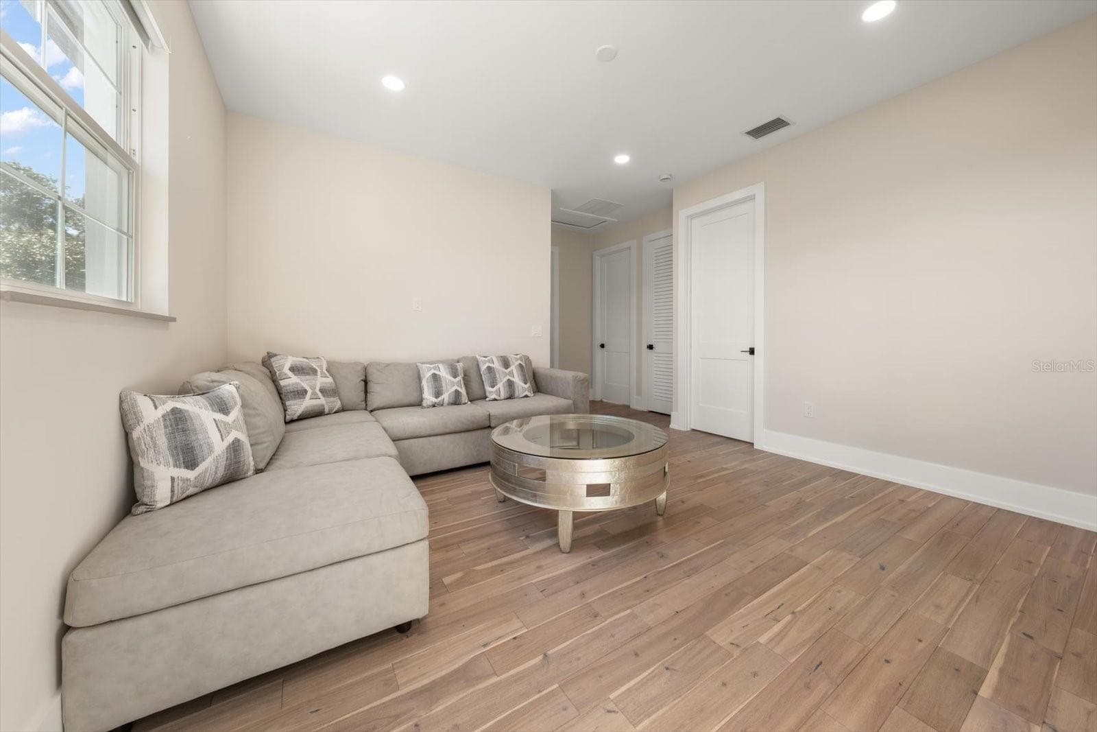 Single Family Residence at 1040 BASS BLVD, DUNEDIN, photo 17 of 52