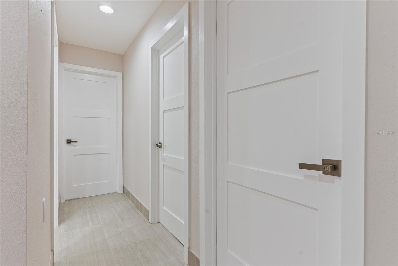Hallway - 404 HARBOR DR S, INDIAN ROCKS BEACH