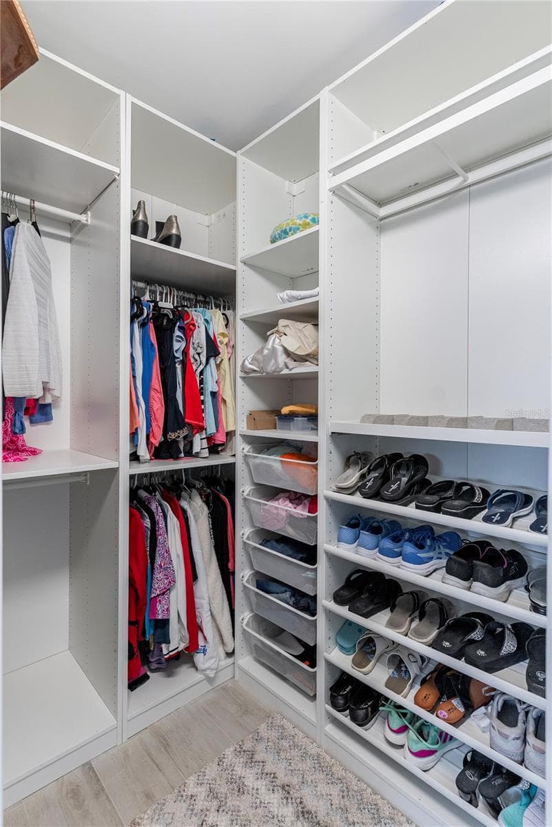 Primary Suite Walk-in Closet - 404 HARBOR DR S, INDIAN ROCKS BEACH