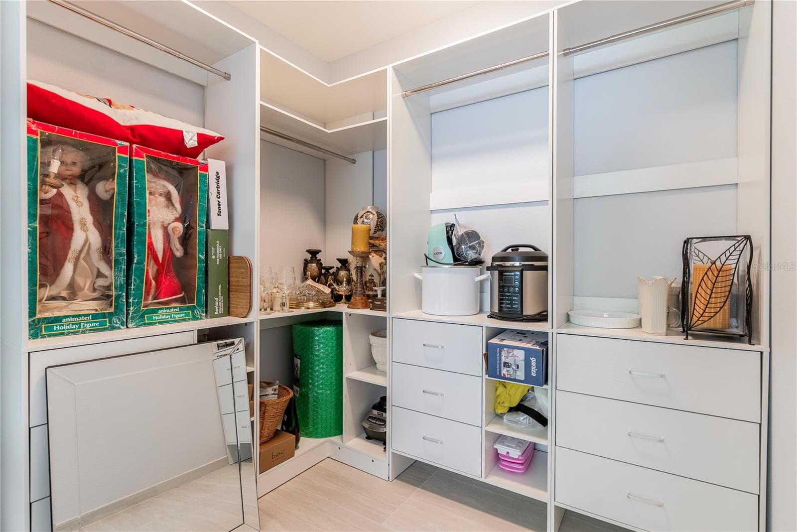 1st Guest Bedroom Walk-In Closet - 404 HARBOR DR S, INDIAN ROCKS BEACH