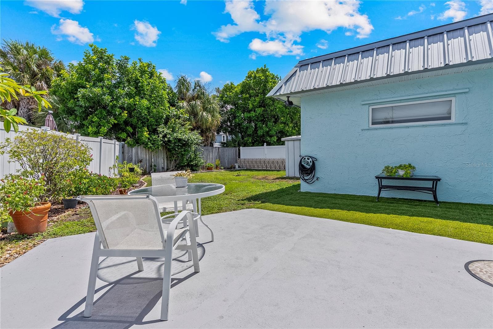 Single Family Residence at 404 HARBOR DR S, INDIAN ROCKS BEACH, photo 5 of 54