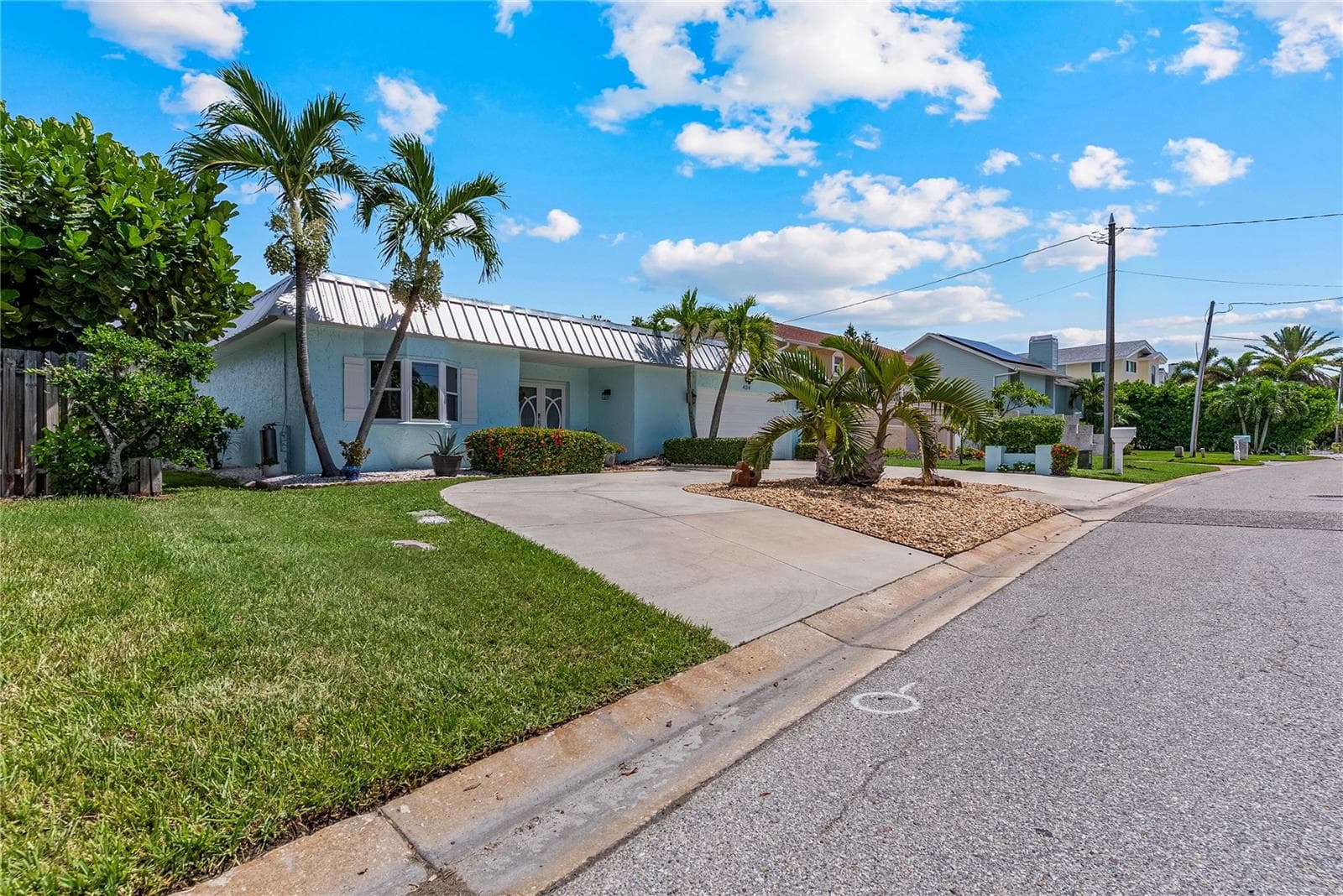Single Family Residence at 404 HARBOR DR S, INDIAN ROCKS BEACH, photo 49 of 54