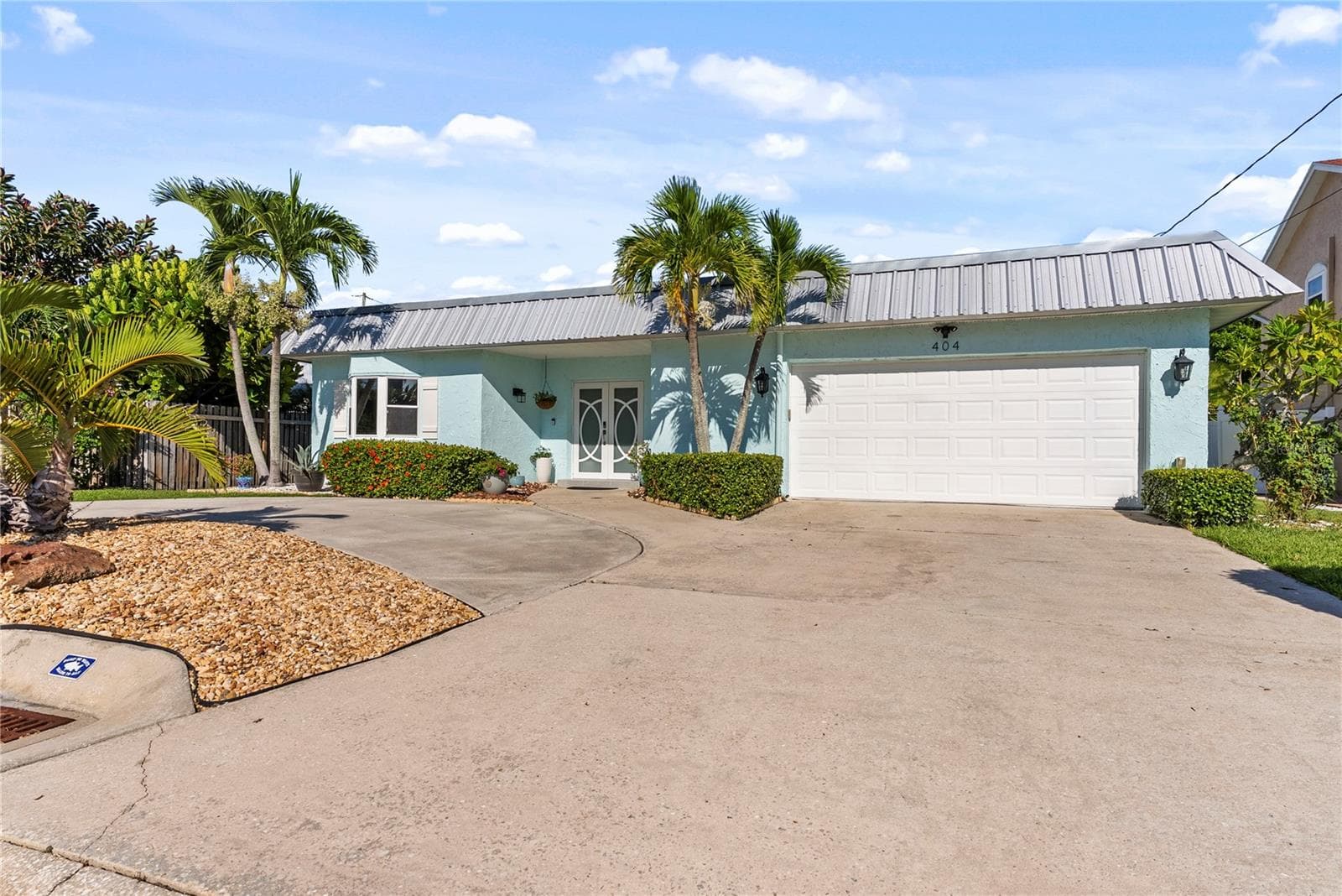 Single Family Residence at 404 HARBOR DR S, INDIAN ROCKS BEACH, photo 2 of 54