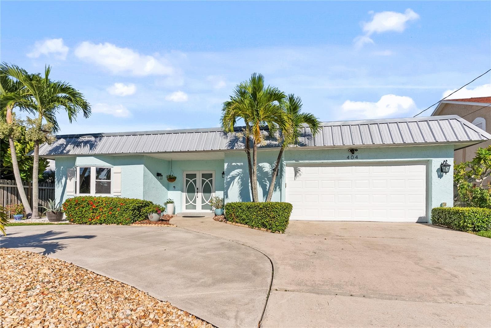 404 HARBOR DR S
