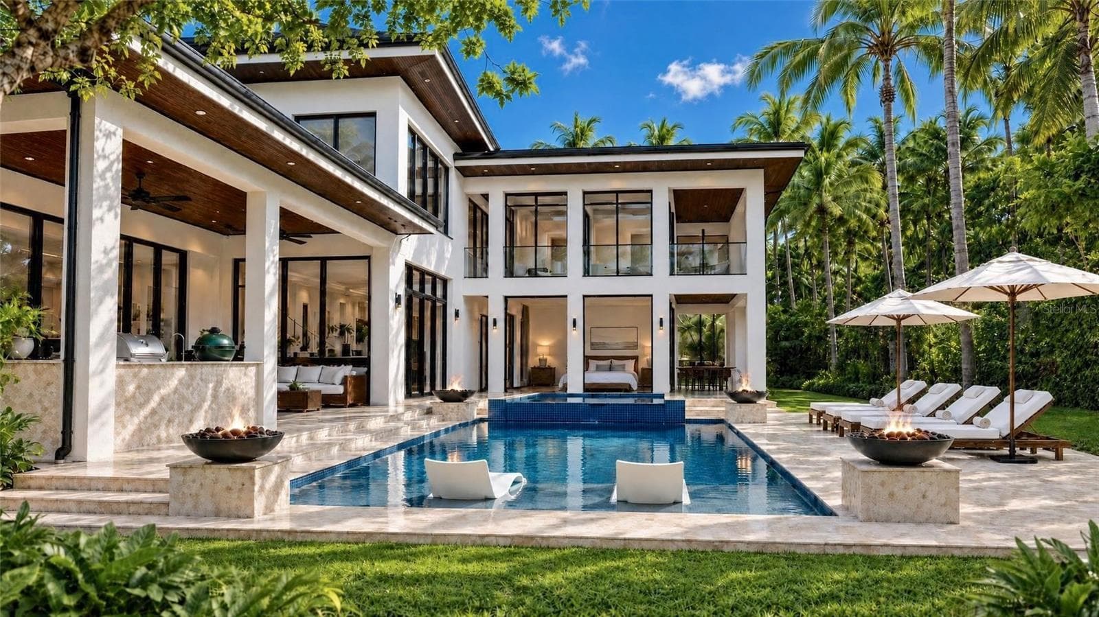 Includes virtual staging. - 2100 MCCLELLAN PKWY, SARASOTA