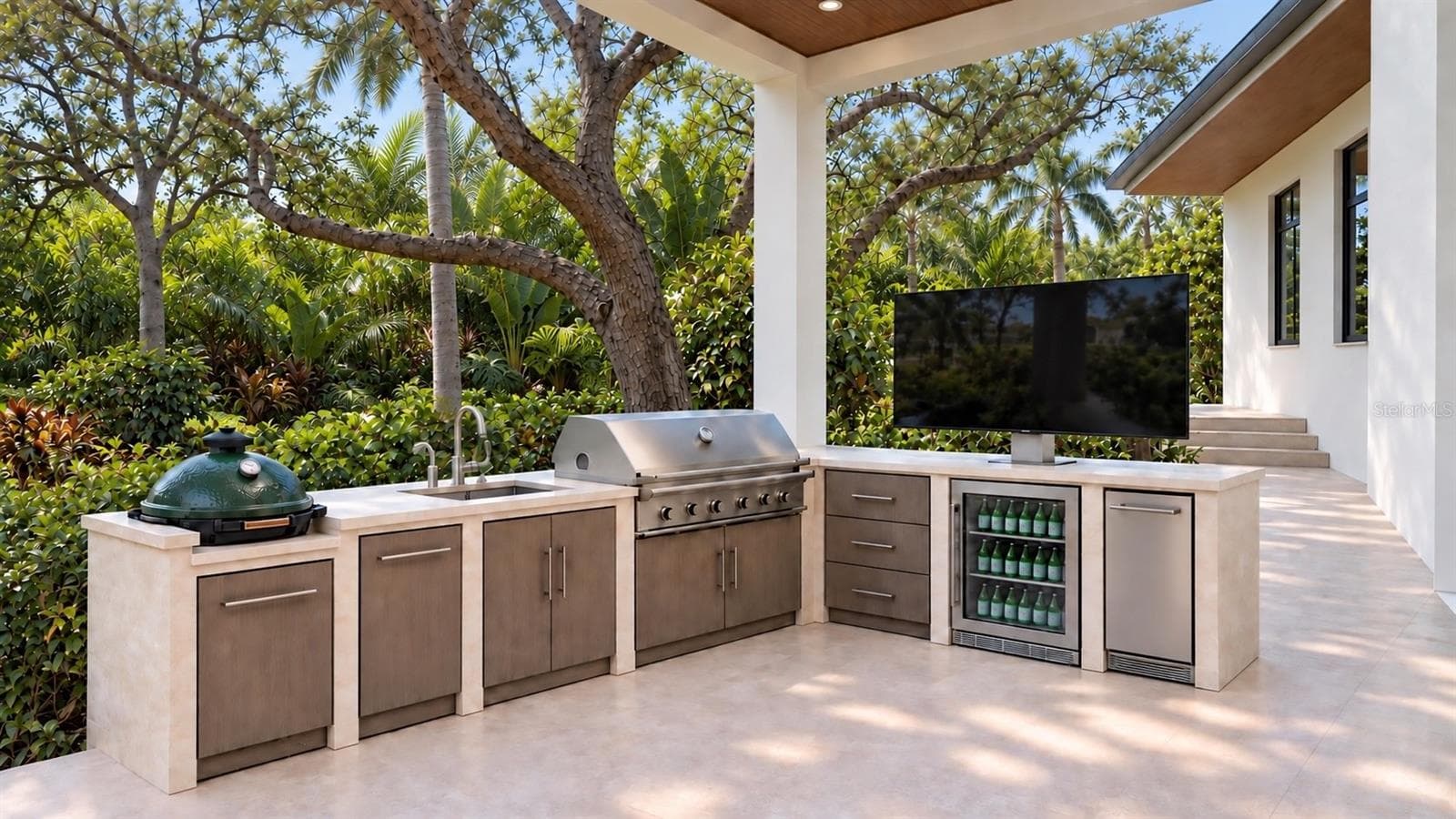 Includes virtual staging. - 2100 MCCLELLAN PKWY, SARASOTA