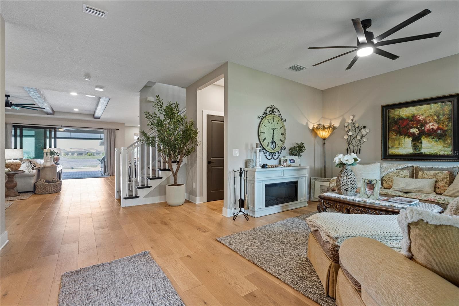 Single Family Residence at 12842 PINNACLE LN, VENICE, photo 11 of 83
