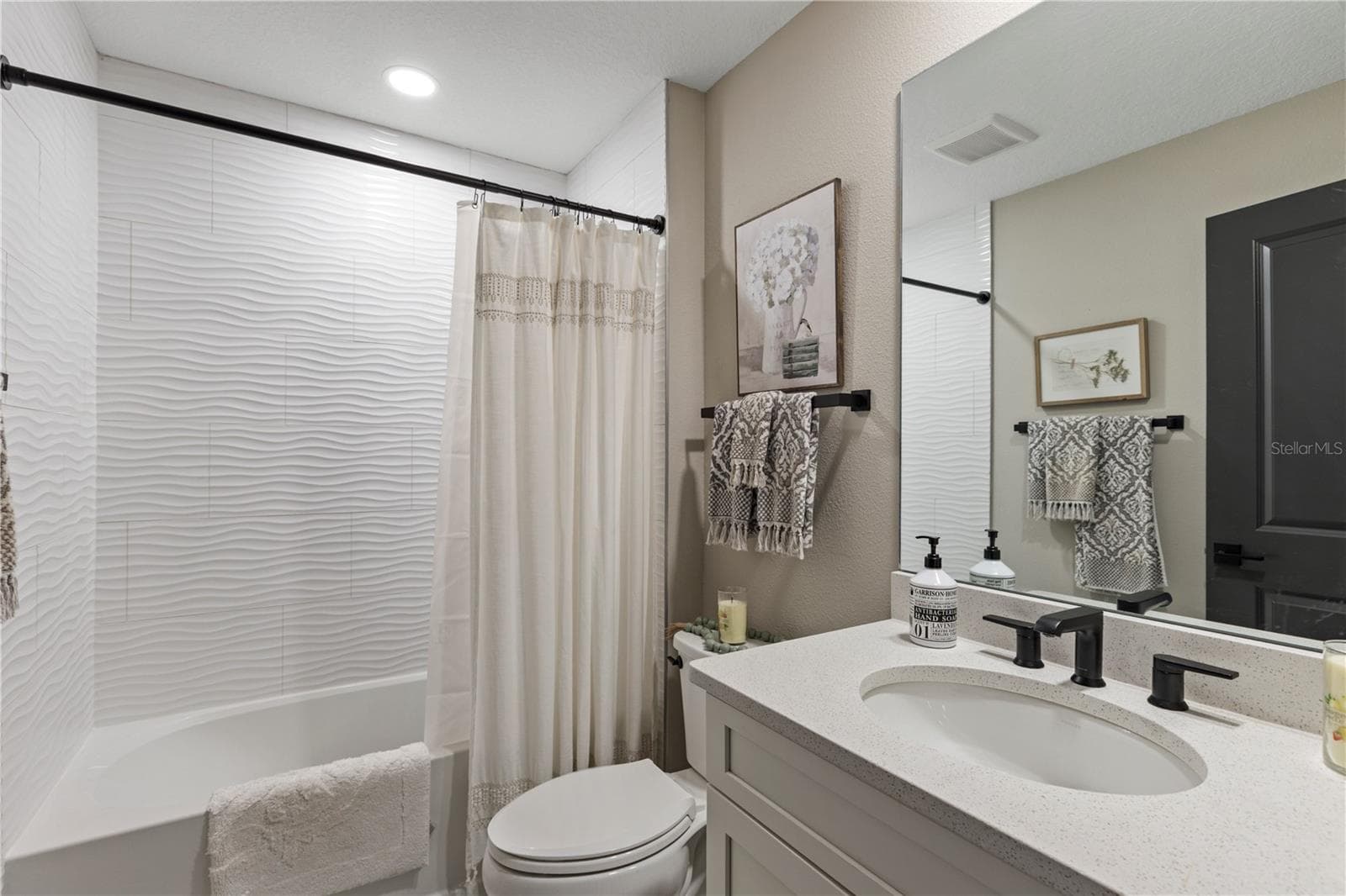 Single Family Residence at 12842 PINNACLE LN, VENICE, photo 62 of 83