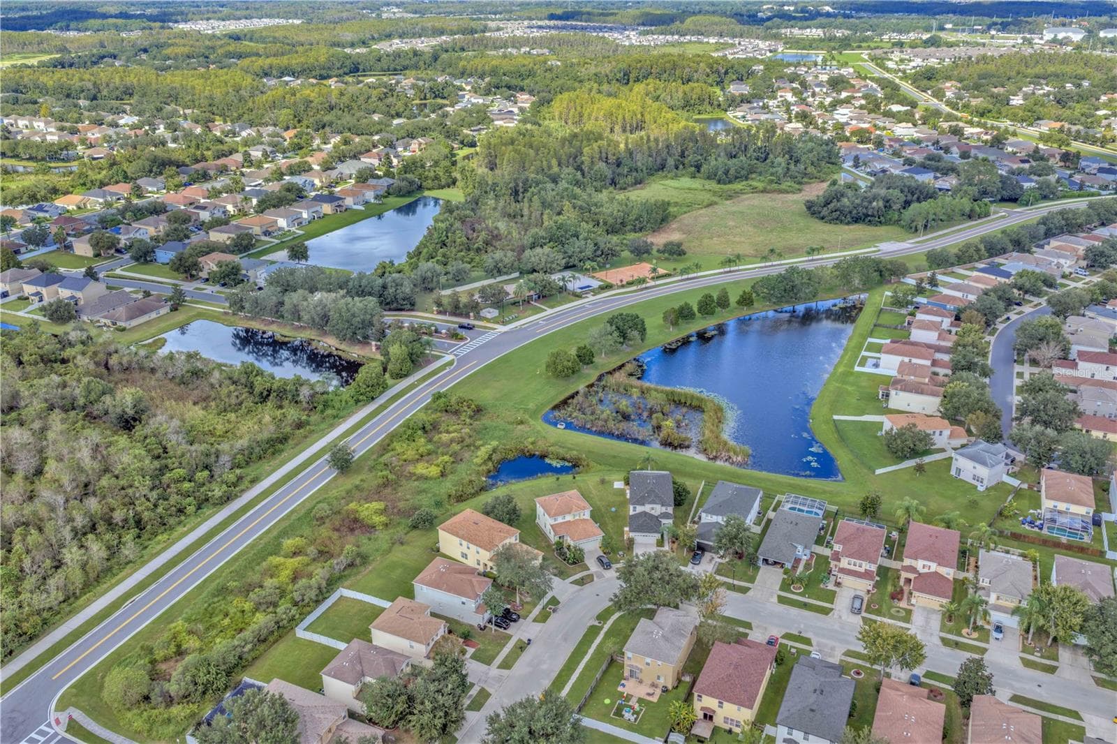 Convenient access to the Veterans Expressway and Interstate 75 makes commuting throughout the Tampa Bay area easy. - 18801 SUNTERRA DR, LAND O LAKES