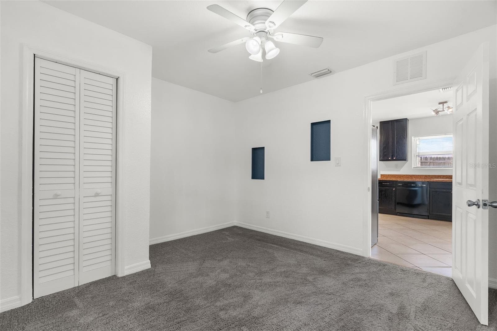 Single Family Residence at 2927 62ND AVE N, ST PETERSBURG, photo 16 of 36