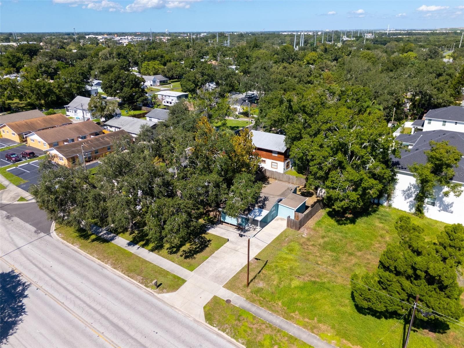 Single Family Residence at 2927 62ND AVE N, ST PETERSBURG, photo 32 of 36
