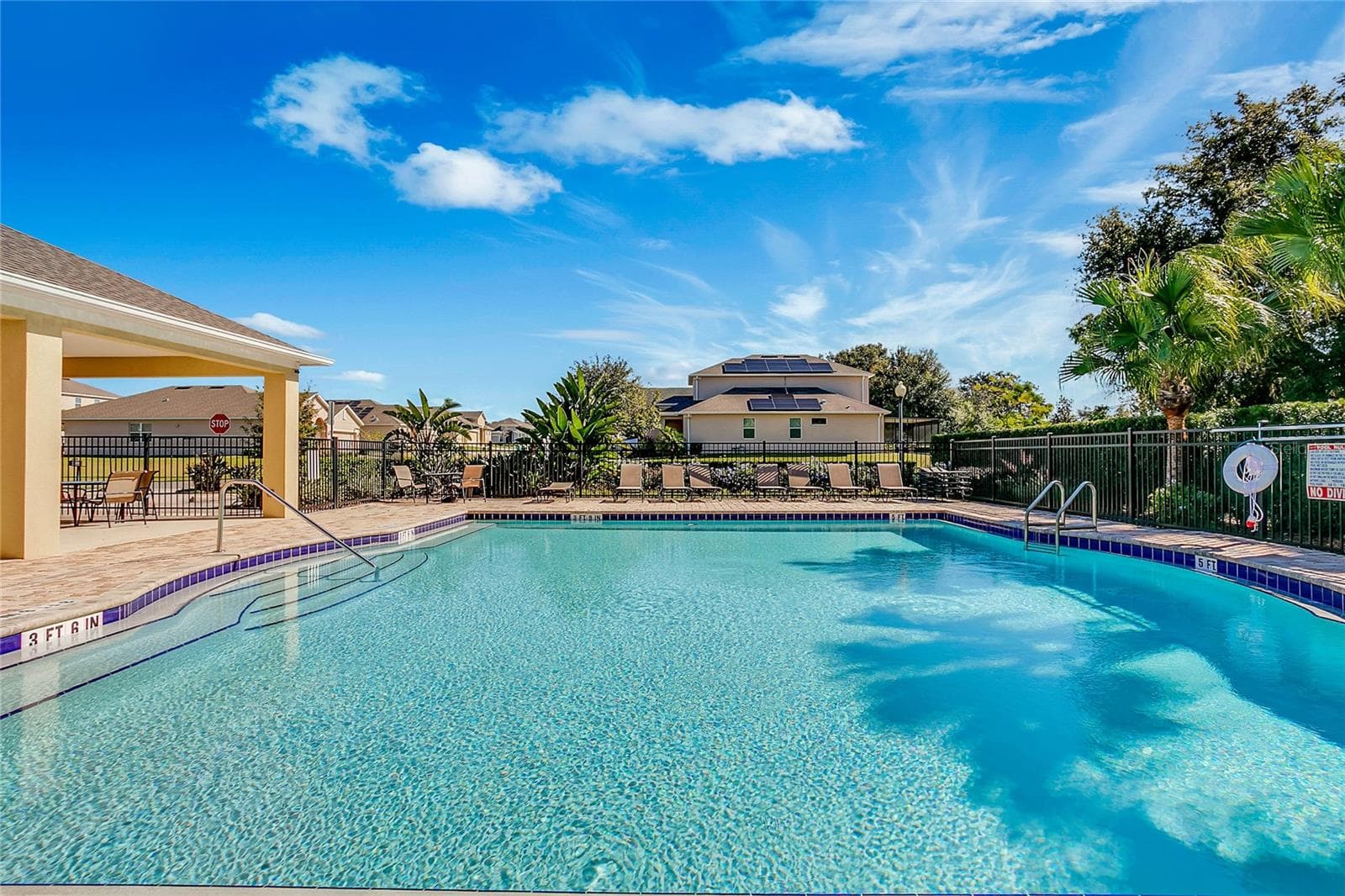 Community Pool - 3139 BETHPAGE LOOP, MOUNT DORA