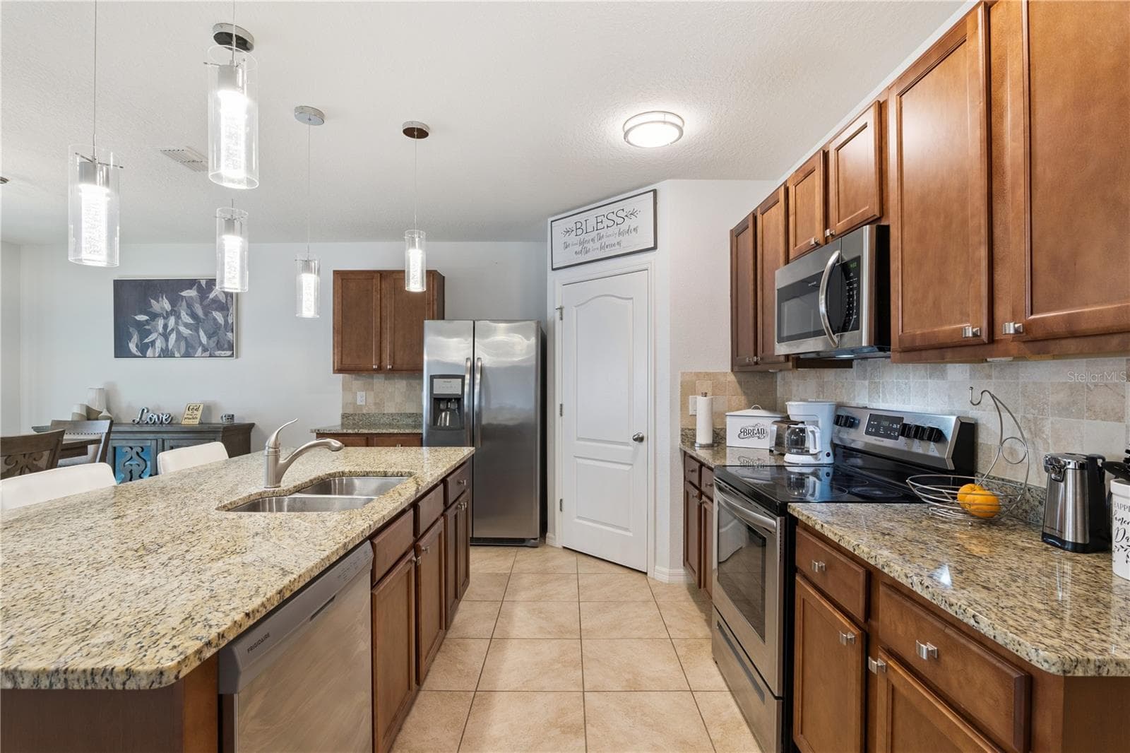 Kitchen towards - 3139 BETHPAGE LOOP, MOUNT DORA