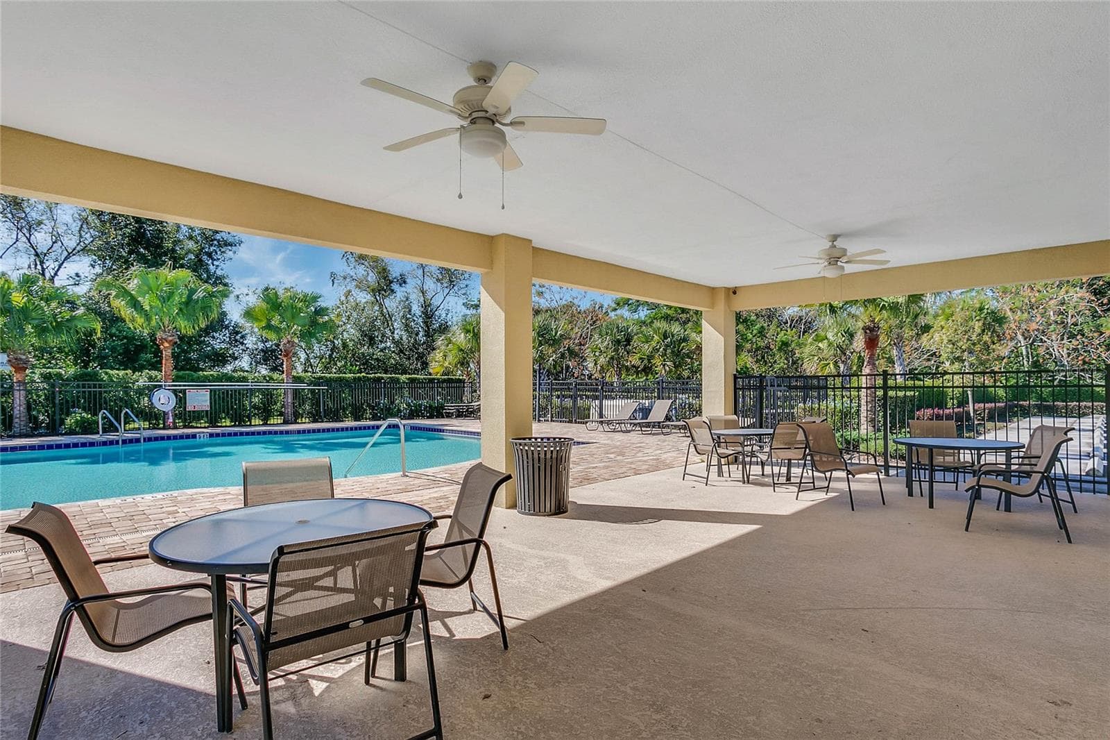 Community Pool - 3139 BETHPAGE LOOP, MOUNT DORA