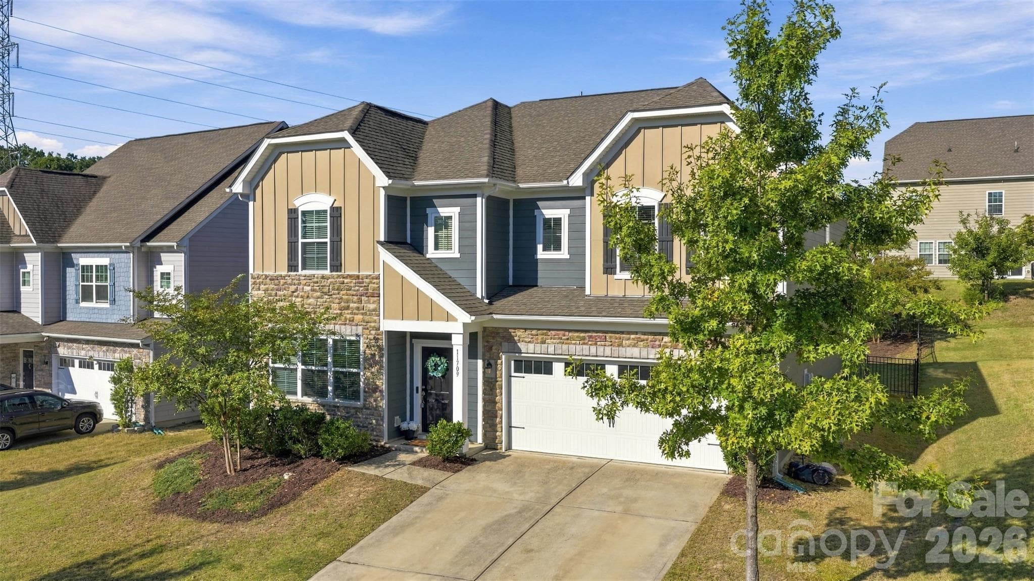 Single Family Residence at 11709 Maher Lane, Huntersville, photo 4 of 44