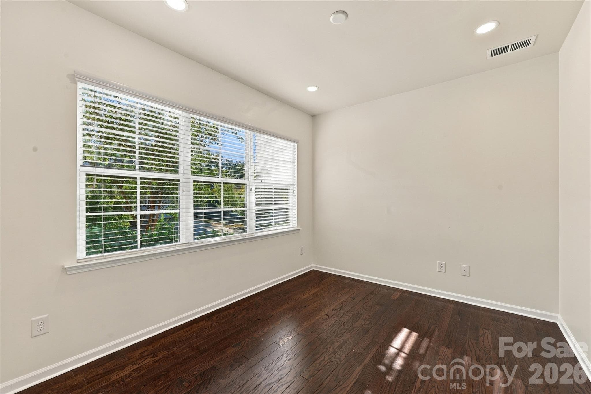 Single Family Residence at 11709 Maher Lane, Huntersville, photo 6 of 44