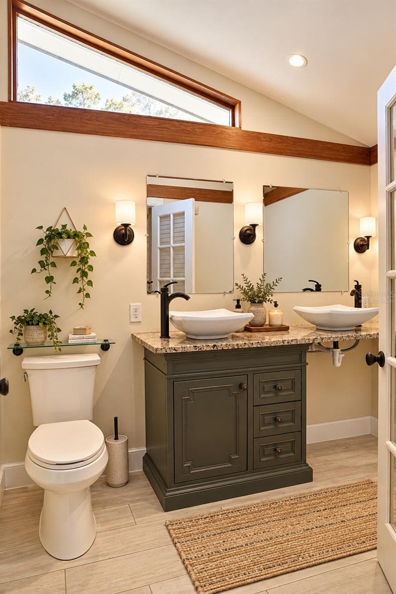 Virtually Staged - 6526 3RD AVE S, ST PETERSBURG