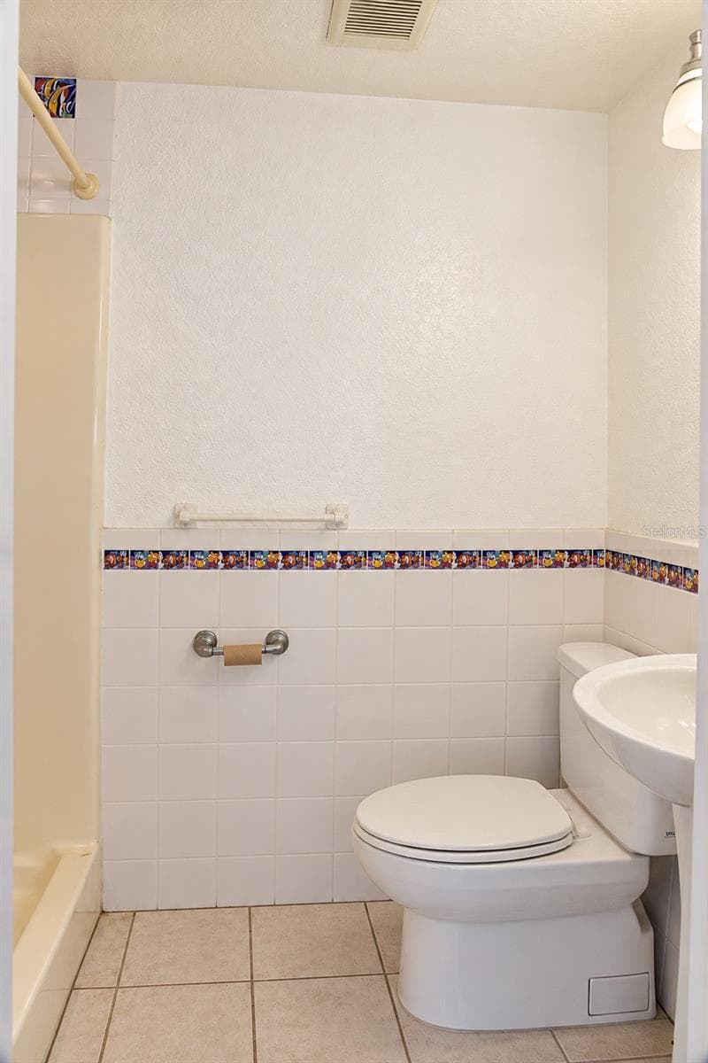 Single Family Residence at 6526 3RD AVE S, ST PETERSBURG, photo 38 of 47