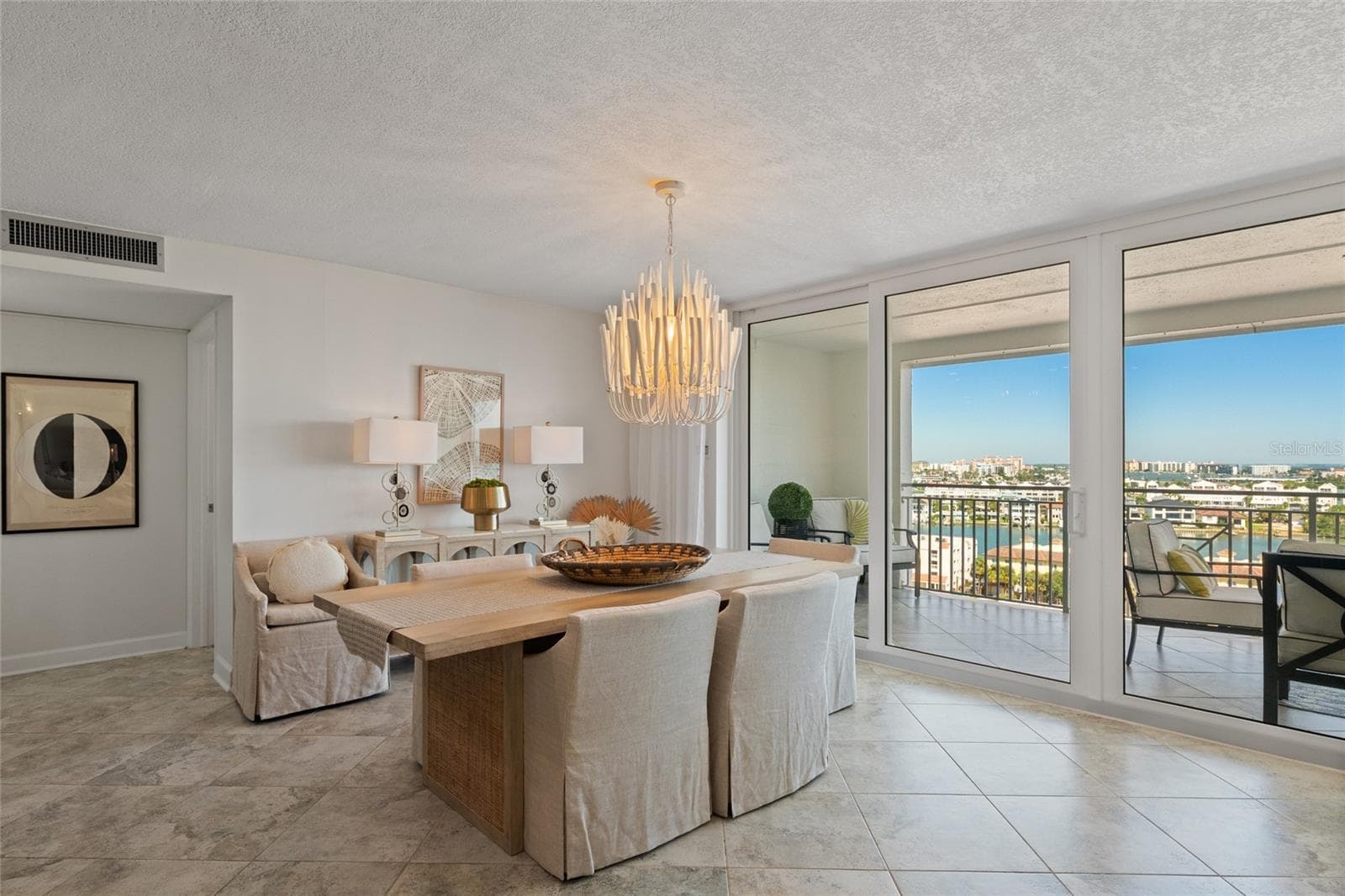 Condominium at 675 S GULFVIEW BLVD #PH4, CLEARWATER BEACH, photo 9 of 68