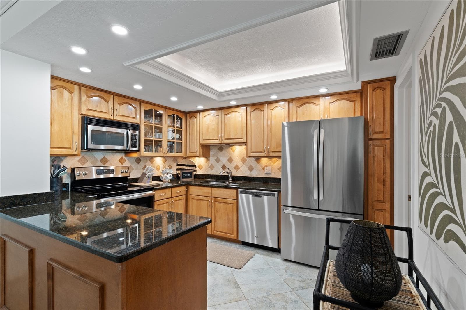Condominium at 675 S GULFVIEW BLVD #PH4, CLEARWATER BEACH, photo 13 of 68