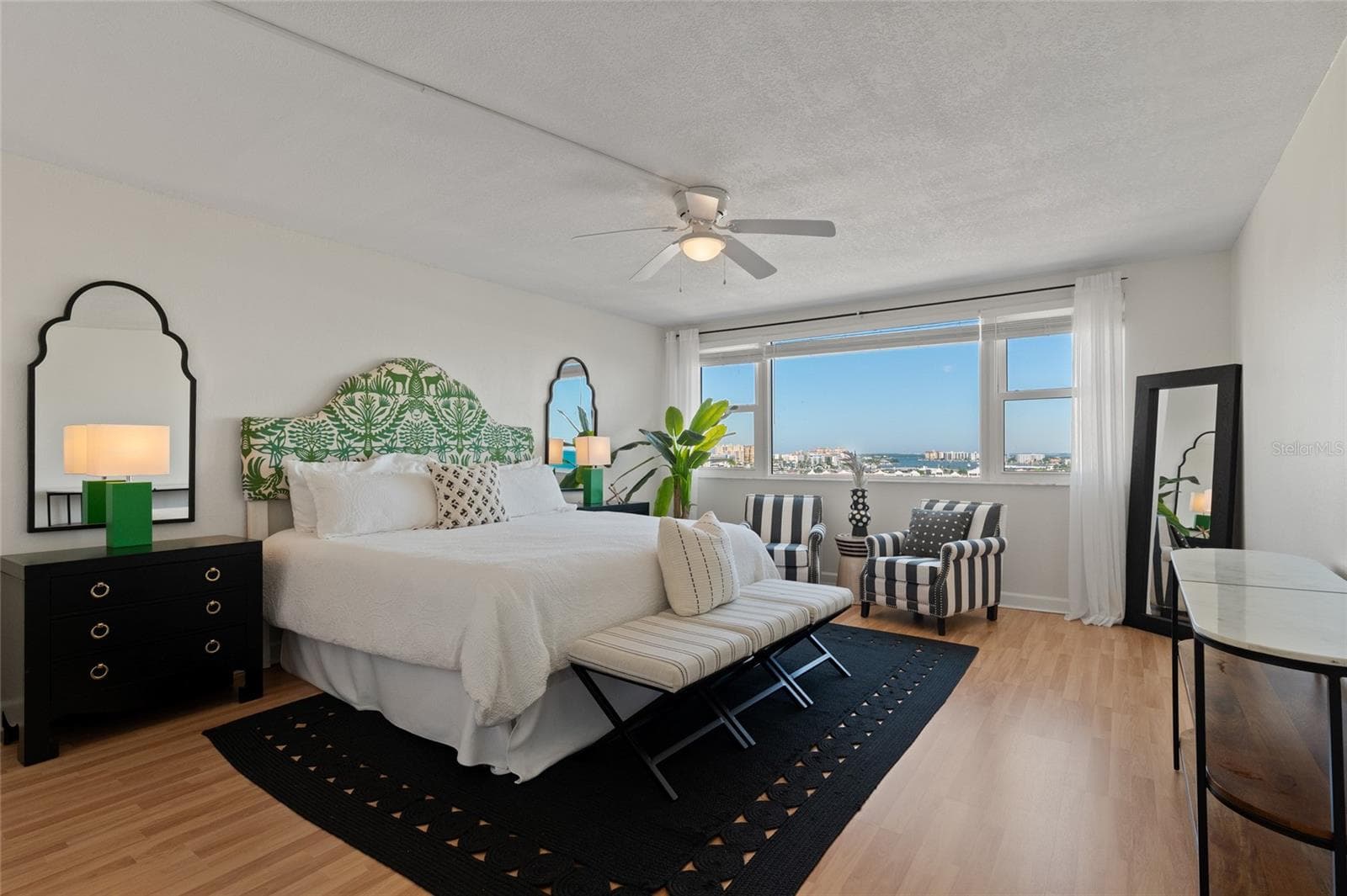 Condominium at 675 S GULFVIEW BLVD #PH4, CLEARWATER BEACH, photo 21 of 68