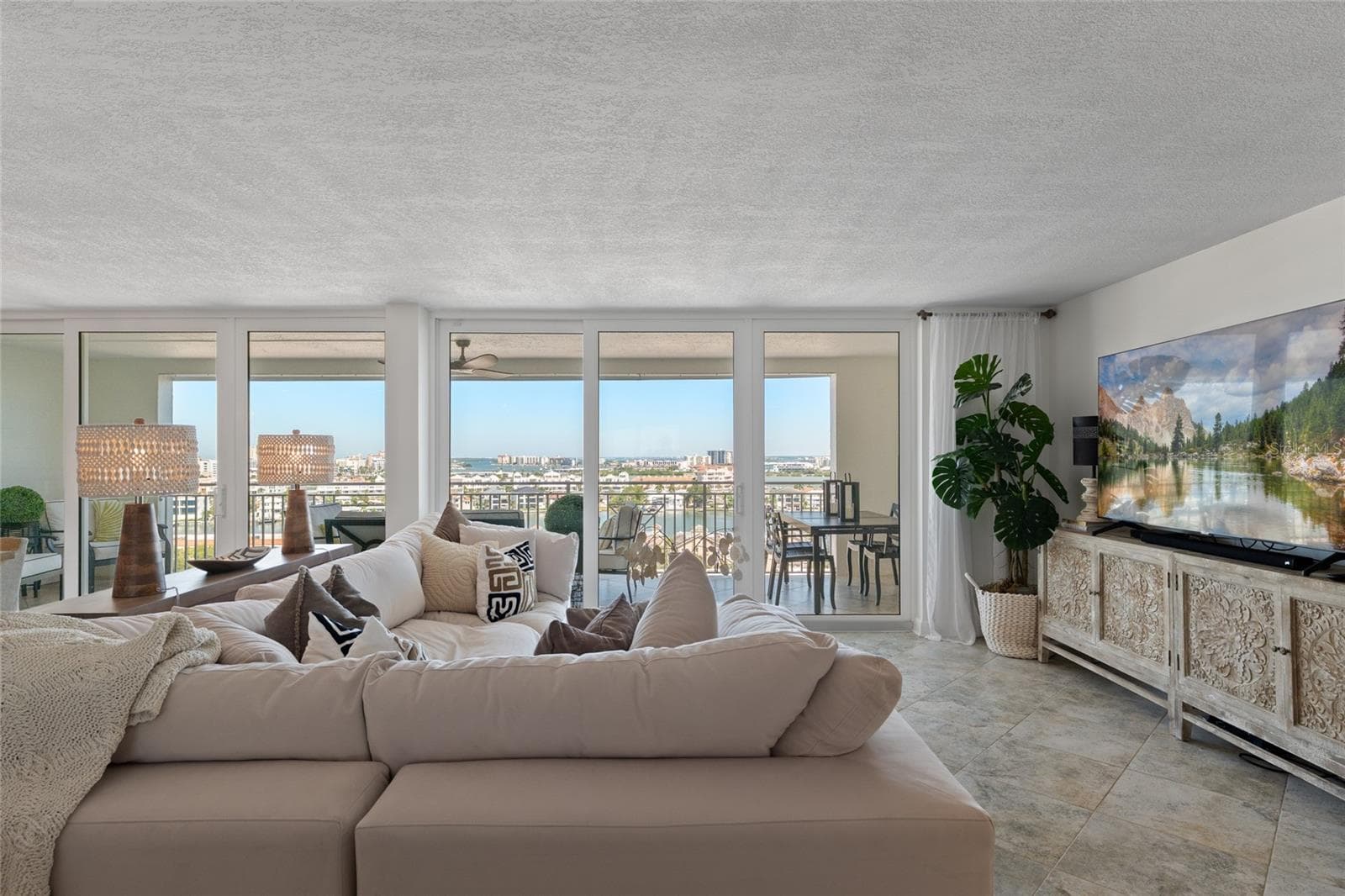 Condominium at 675 S GULFVIEW BLVD #PH4, CLEARWATER BEACH, photo 27 of 68
