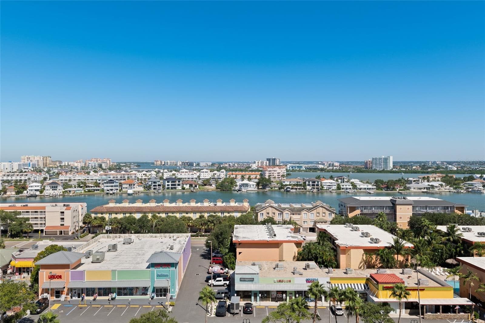 Condominium at 675 S GULFVIEW BLVD #PH4, CLEARWATER BEACH, photo 31 of 68