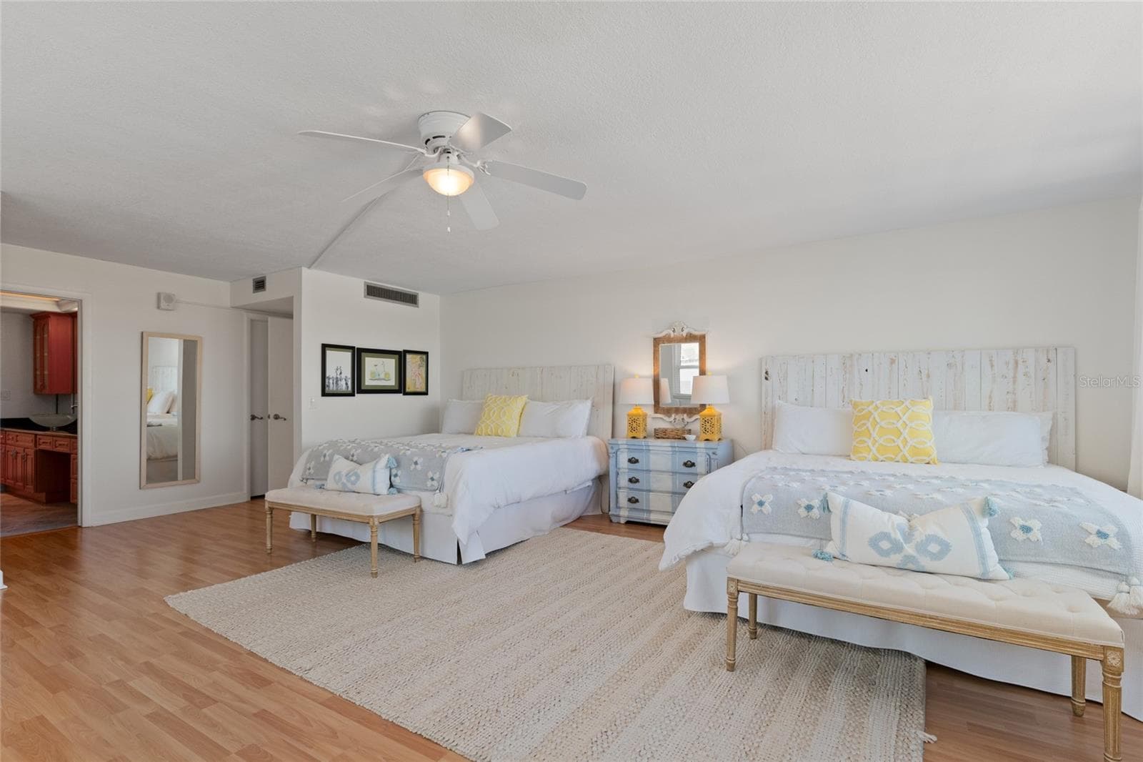 Condominium at 675 S GULFVIEW BLVD #PH4, CLEARWATER BEACH, photo 35 of 68