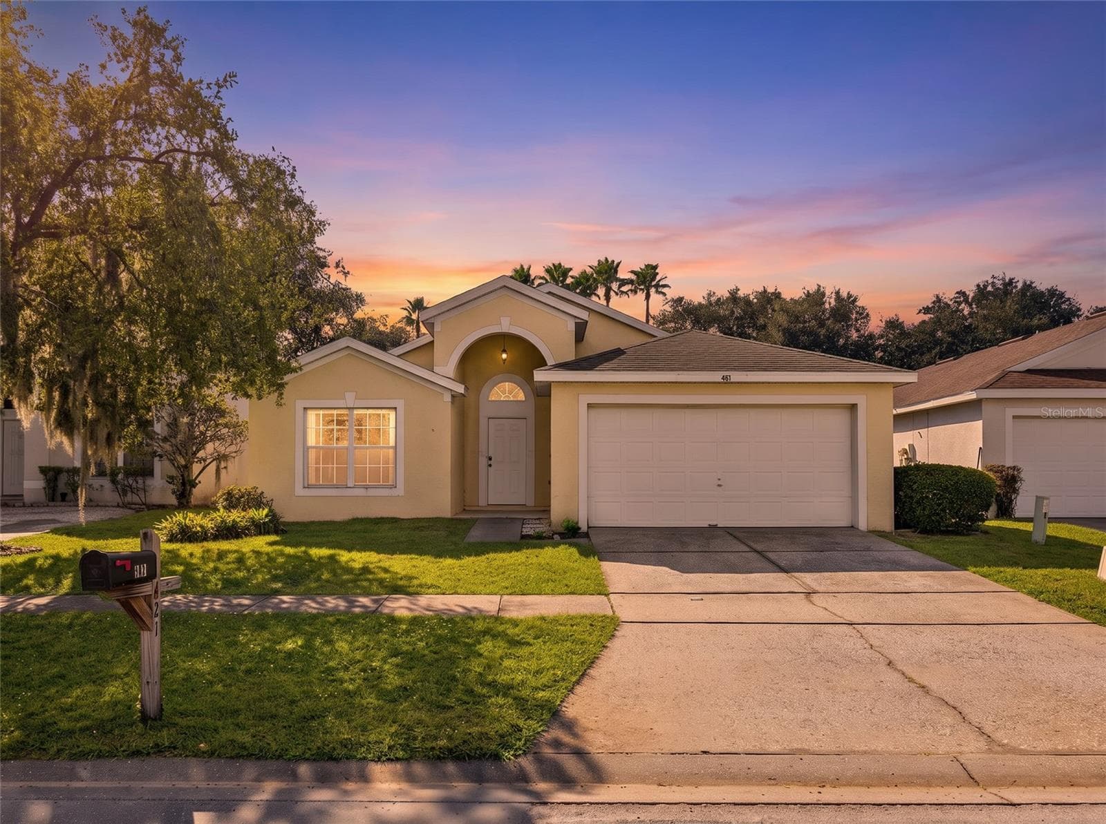 421 BAILEY CIR