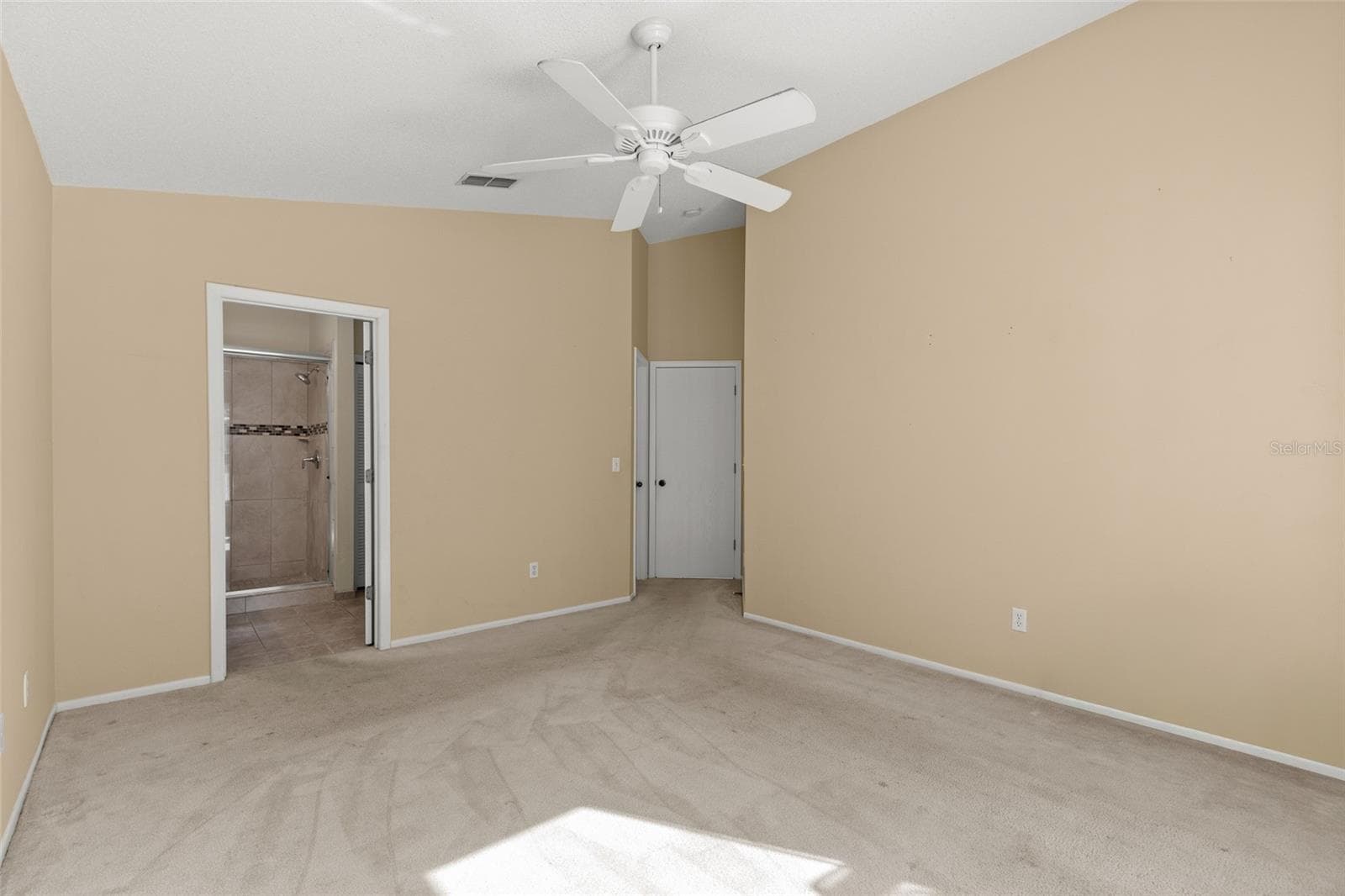 Single Family Residence at 421 BAILEY CIR, DAVENPORT, photo 18 of 32