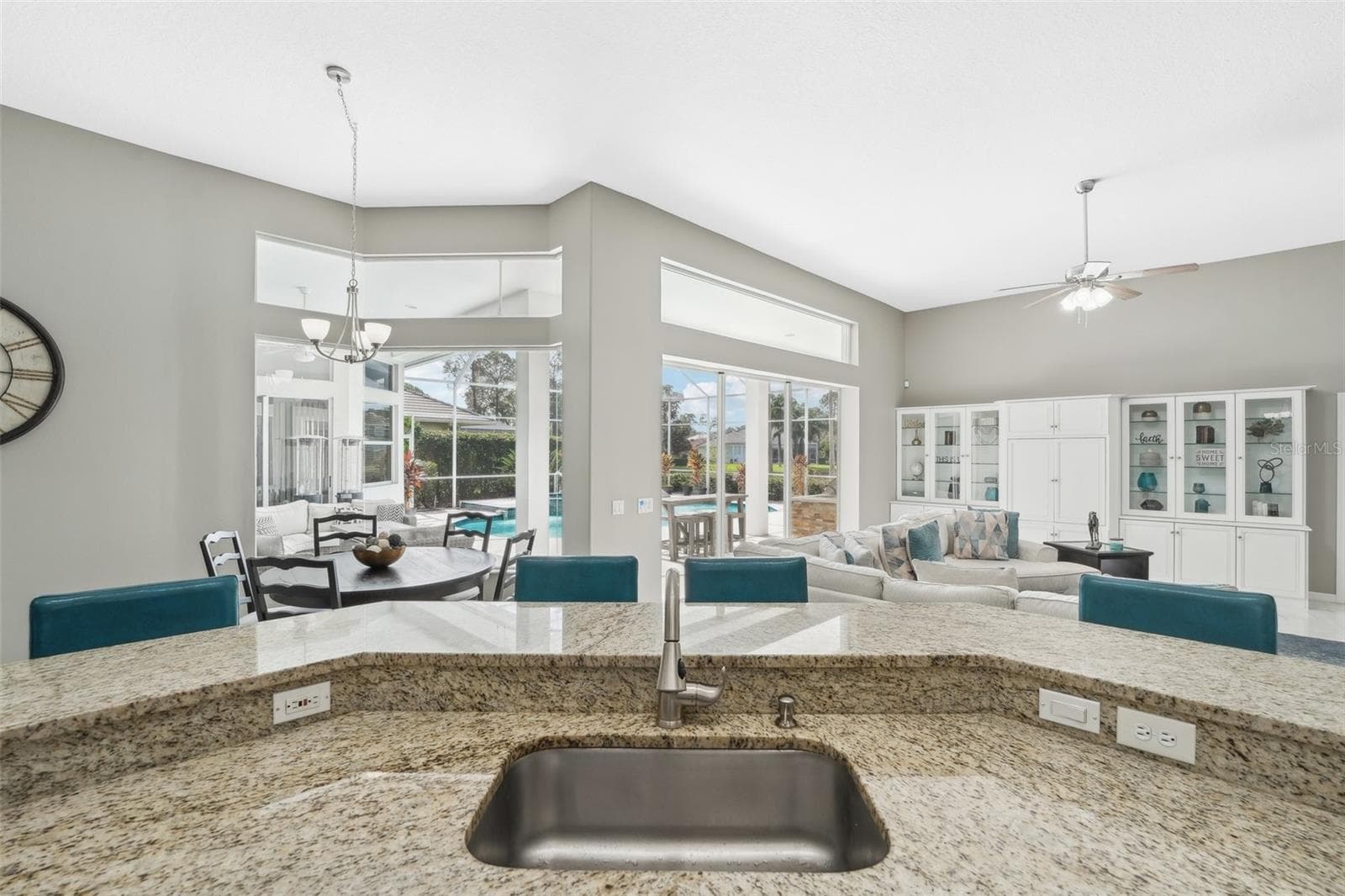 Single Family Residence at 6428 RENWICK CIR, TAMPA, photo 21 of 73
