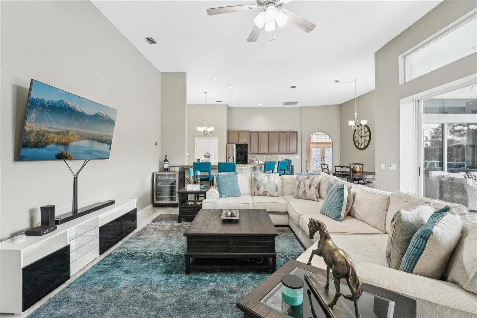 Single Family Residence at 6428 RENWICK CIR, TAMPA, photo 27 of 73