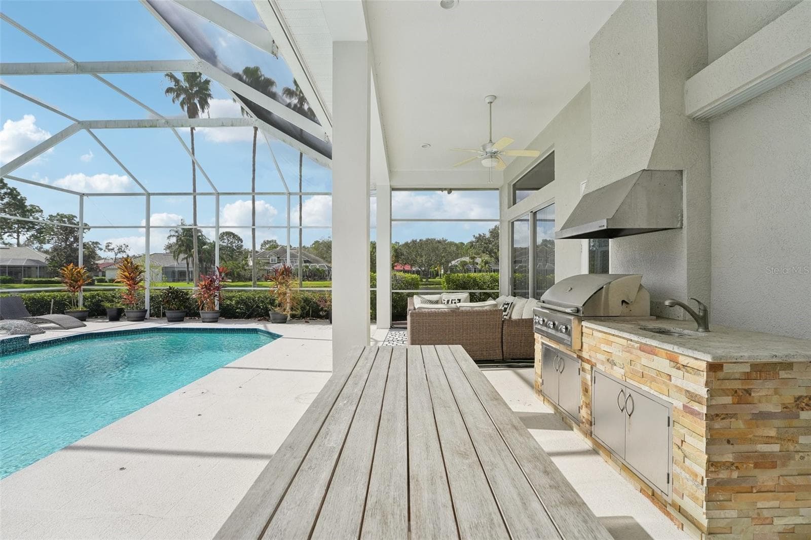Single Family Residence at 6428 RENWICK CIR, TAMPA, photo 56 of 73