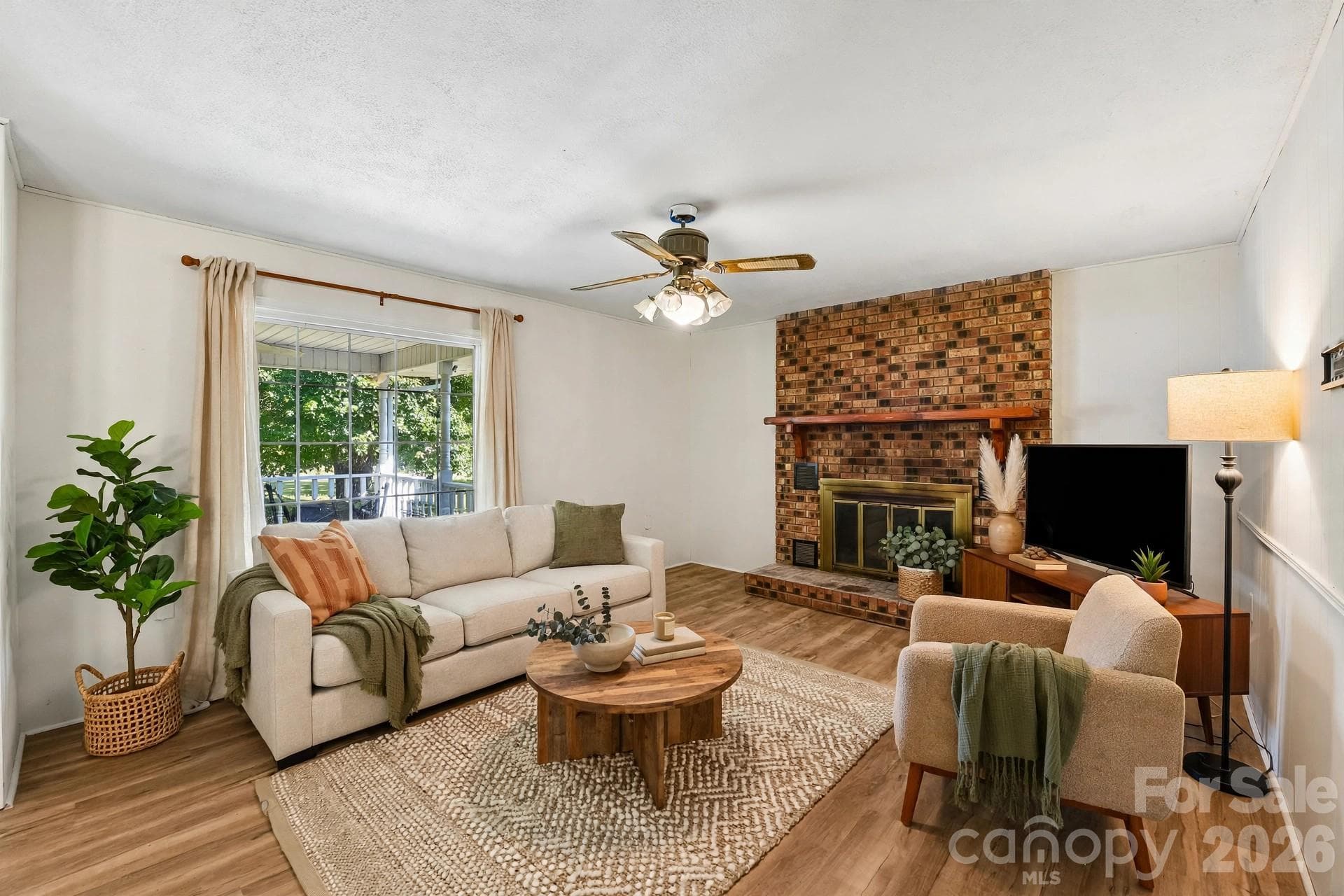 Single Family Residence at 1260 Russell Road, Rock Hill, photo 15 of 48