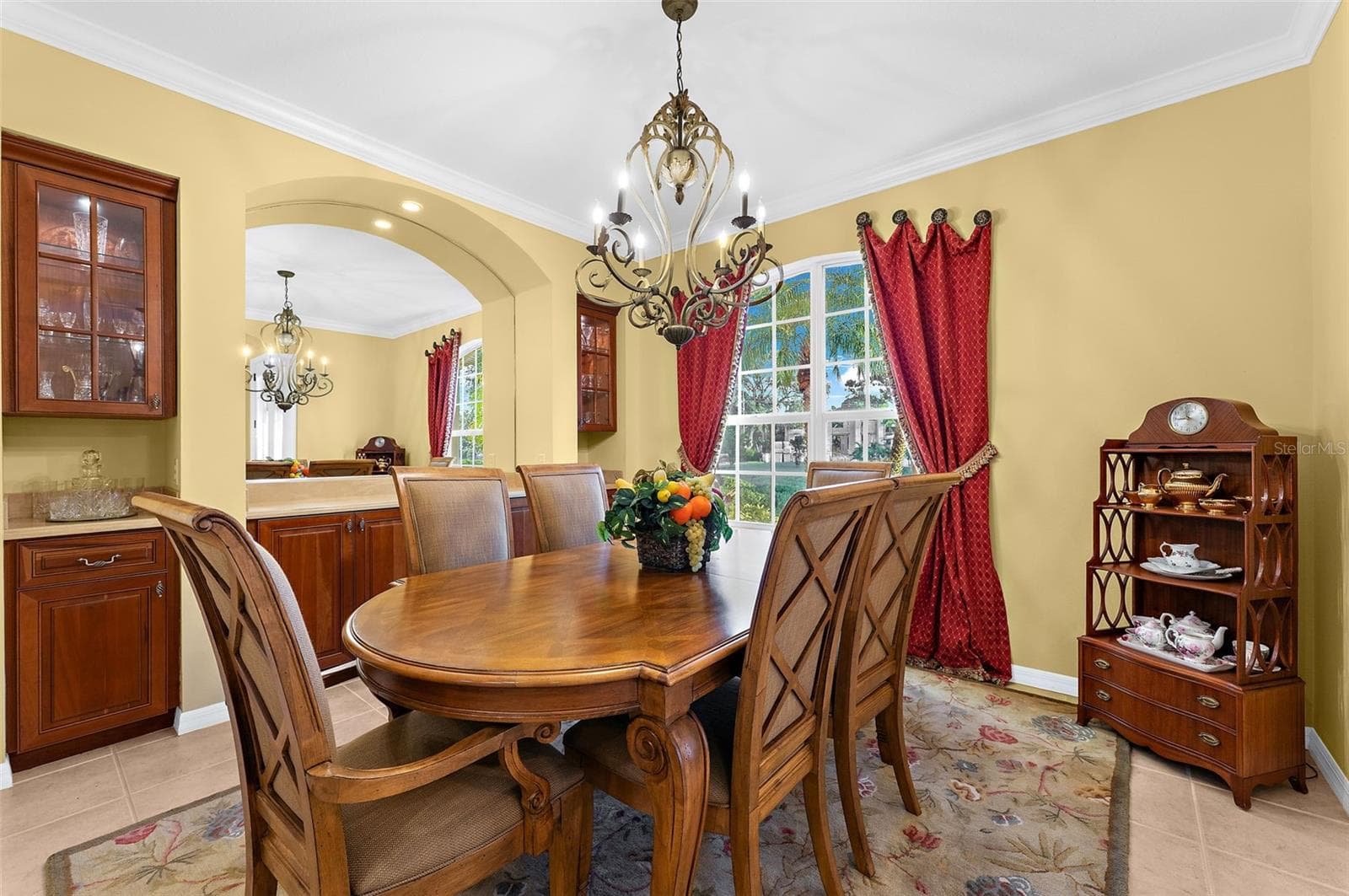 Single Family Residence at 2524 JEFFERSON CIR, SARASOTA, photo 3 of 28