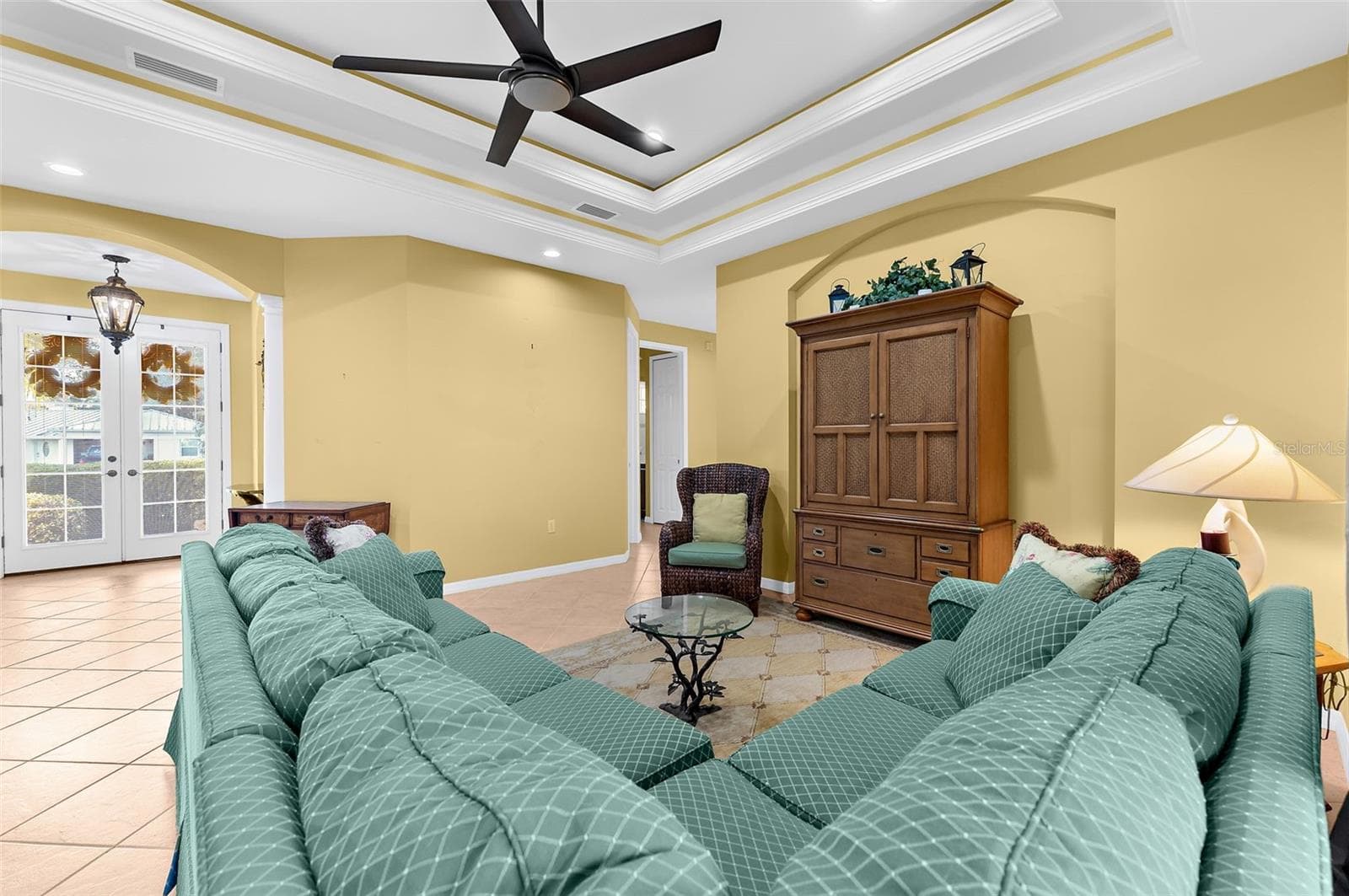 Single Family Residence at 2524 JEFFERSON CIR, SARASOTA, photo 5 of 28
