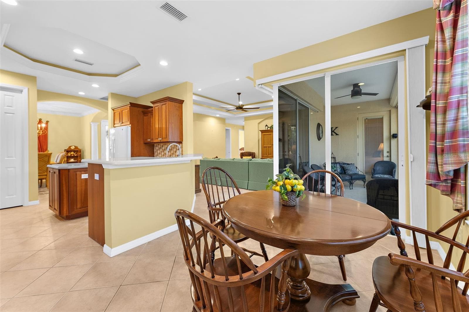 Single Family Residence at 2524 JEFFERSON CIR, SARASOTA, photo 8 of 28