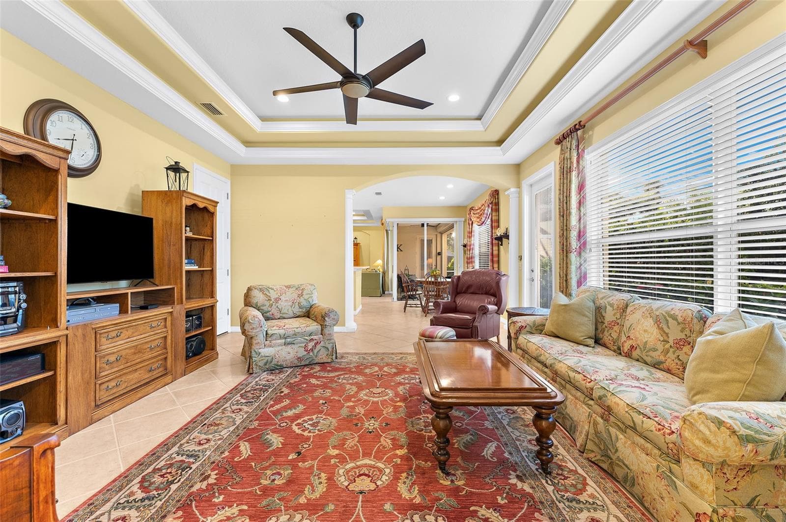 Single Family Residence at 2524 JEFFERSON CIR, SARASOTA, photo 23 of 28