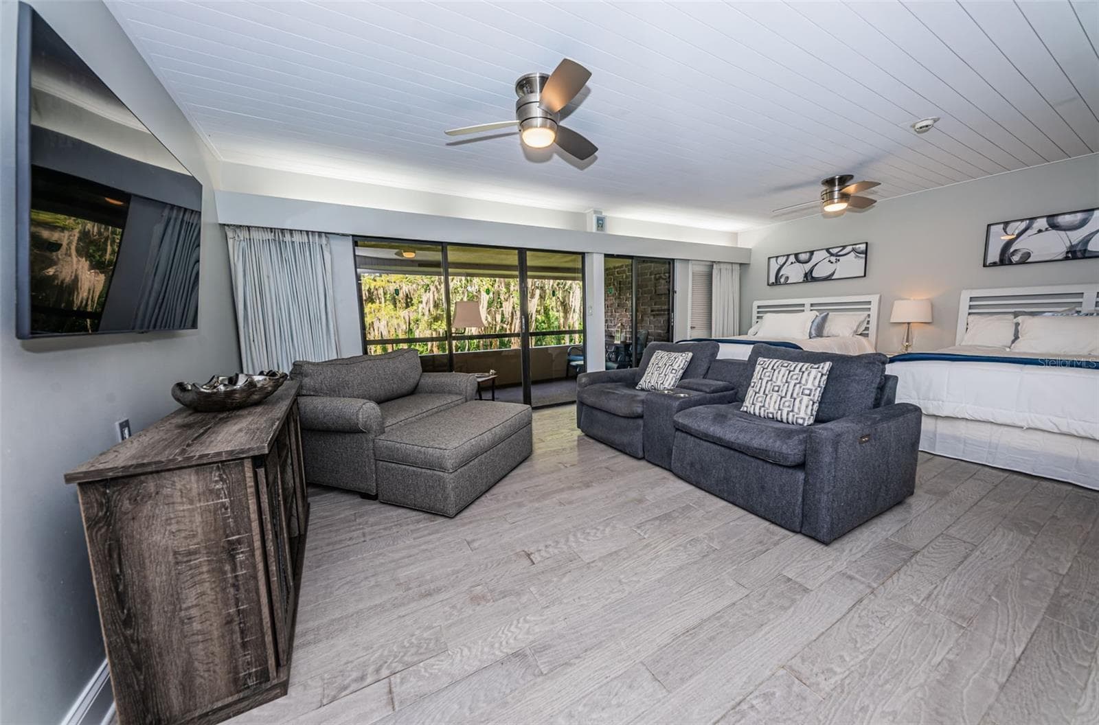 Condominium at 36750 US HIGHWAY 19 N #3-209, PALM HARBOR, photo 5 of 99