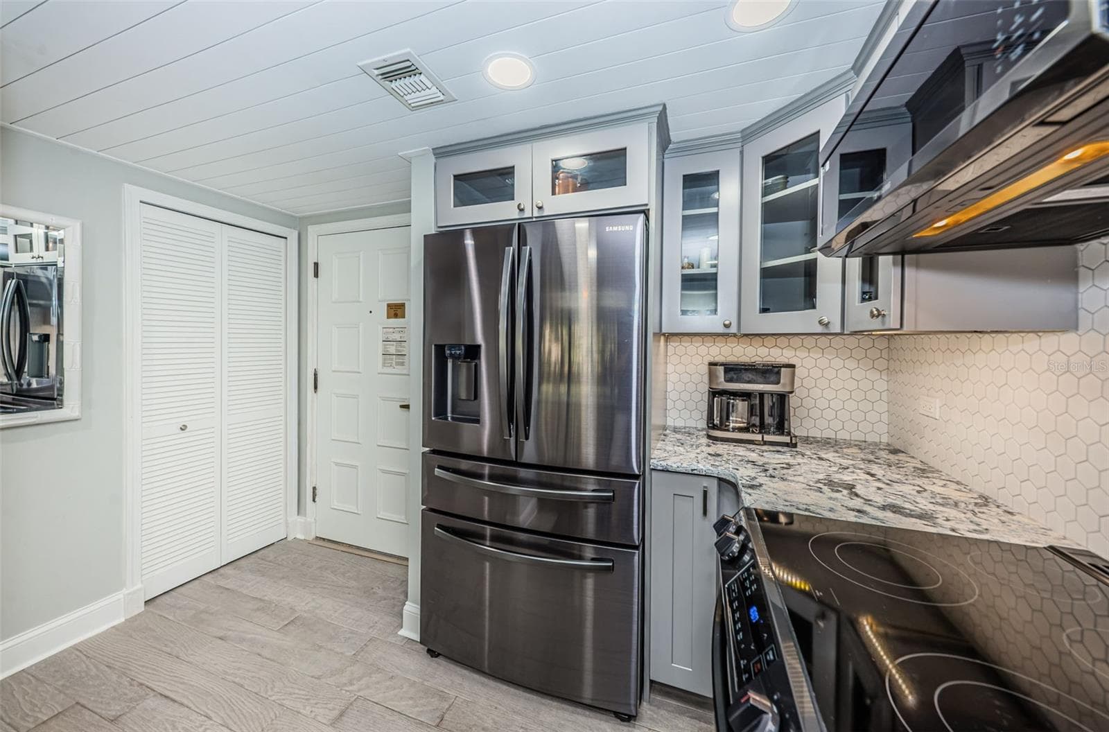 Condominium at 36750 US HIGHWAY 19 N #3-209, PALM HARBOR, photo 7 of 99