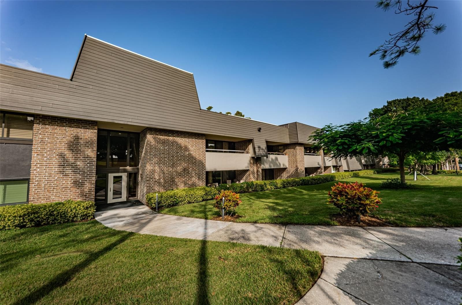 Condominium at 36750 US HIGHWAY 19 N #3-209, PALM HARBOR, photo 31 of 99