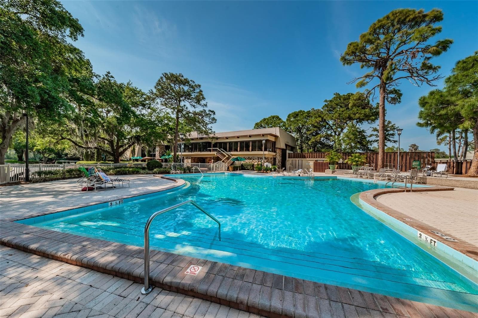 Condominium at 36750 US HIGHWAY 19 N #3-209, PALM HARBOR, photo 44 of 99