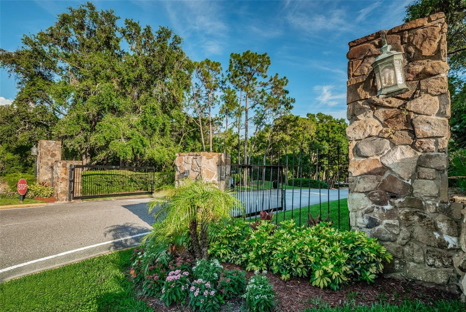 Condominium at 36750 US HIGHWAY 19 N #3-209, PALM HARBOR, photo 49 of 99