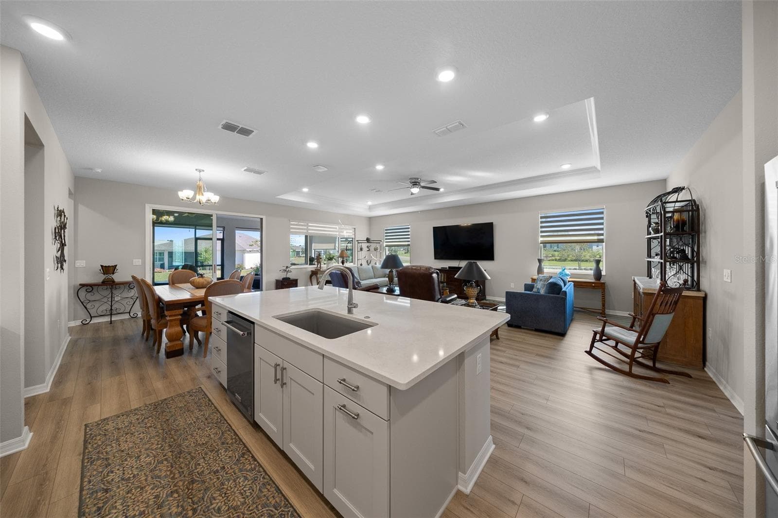 Stone Countertop Kitchen is a chefs dream - 10691 SW 99TH PL, OCALA